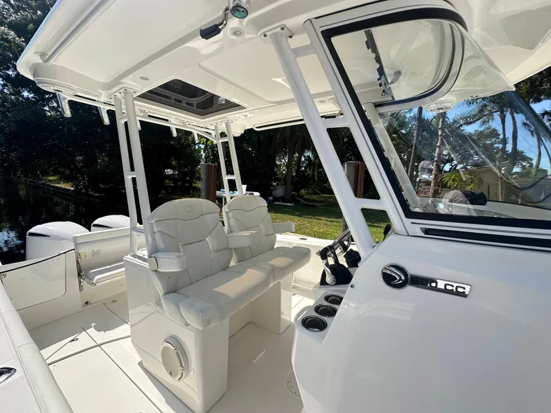 2020 Edgewater 280CC