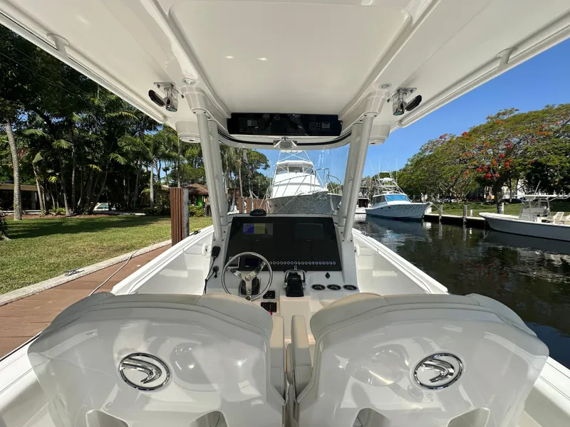 2020 Edgewater 280CC