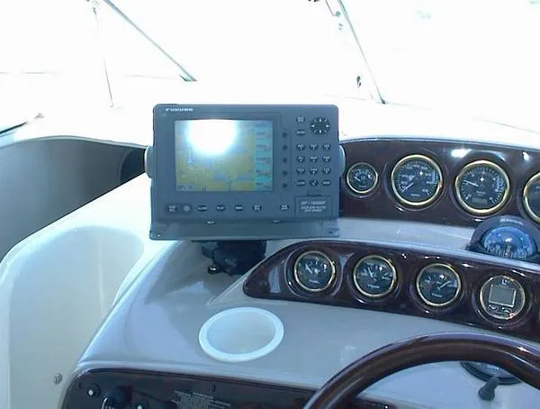 2001 Rinker Fiesta Vee