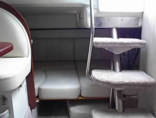 2001 Rinker Fiesta Vee