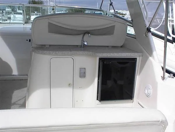 2001 Rinker Fiesta Vee