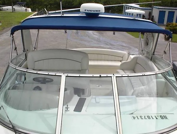 2001 Rinker Fiesta Vee