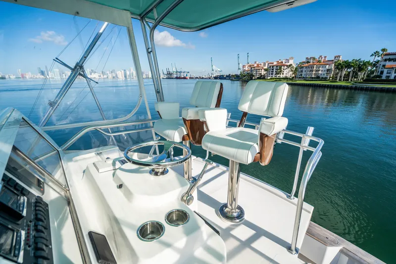 2008 Bertram 410