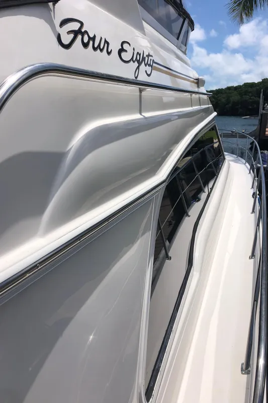 2000 Sea Ray 480 Sedan Bridge