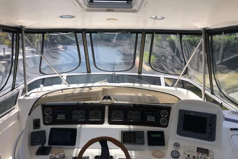 2000 Sea Ray 480 Sedan Bridge