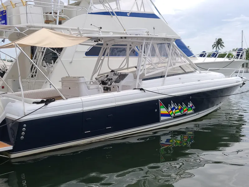 2006 Intrepid 350 Walkaround