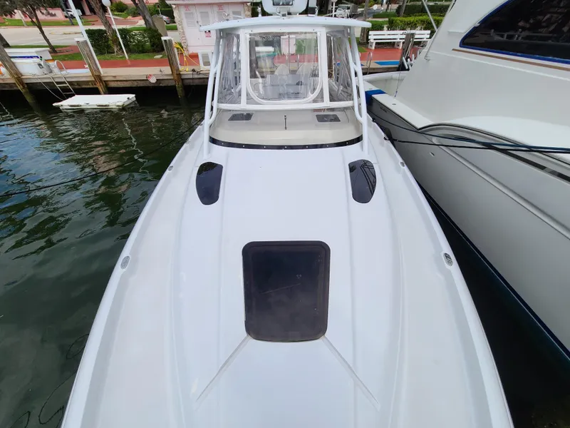 2006 Intrepid 350 Walkaround