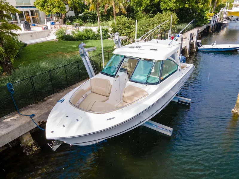 2017 Pursuit DC 325 Dual Console