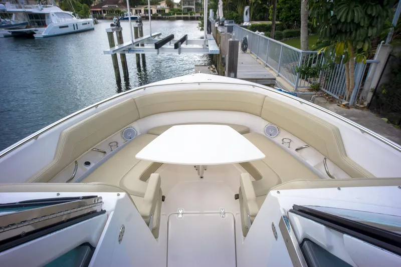 2017 Pursuit DC 325 Dual Console