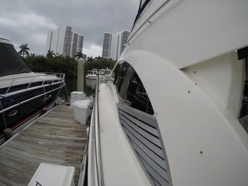 2008 Sea Ray Sedan Bridge