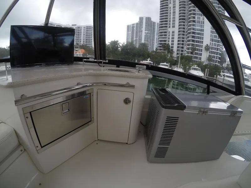 2008 Sea Ray Sedan Bridge