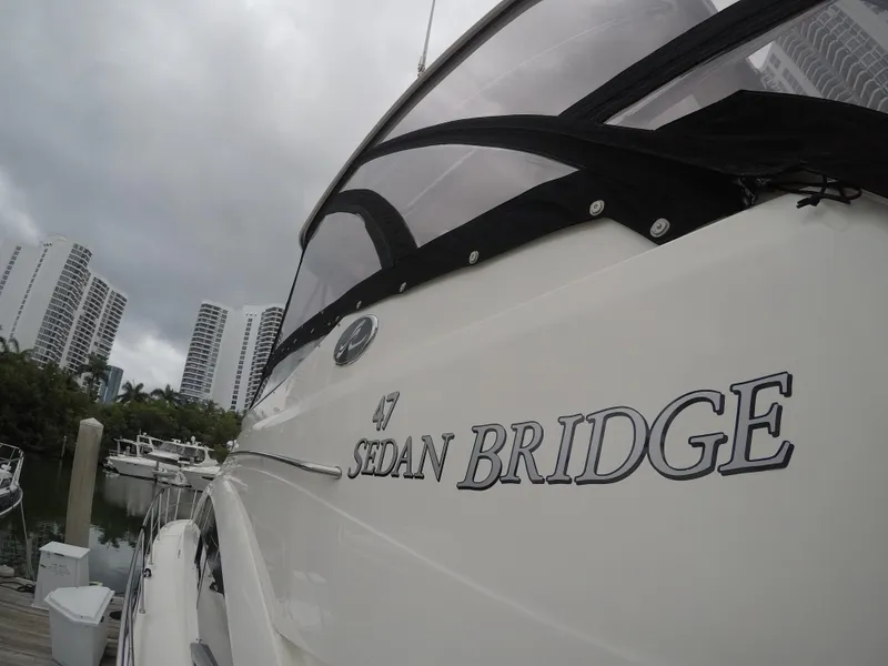 2008 Sea Ray Sedan Bridge
