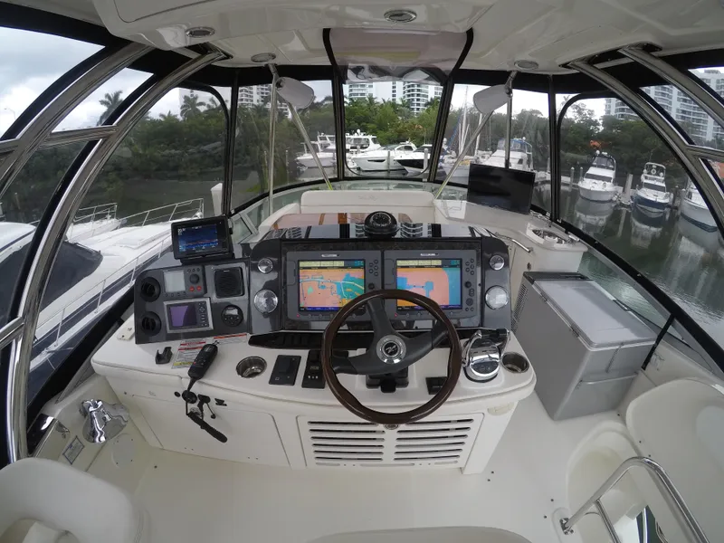 2008 Sea Ray Sedan Bridge