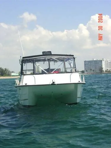 2001 Twin Vee Weekender