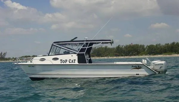 2001 Twin Vee Weekender