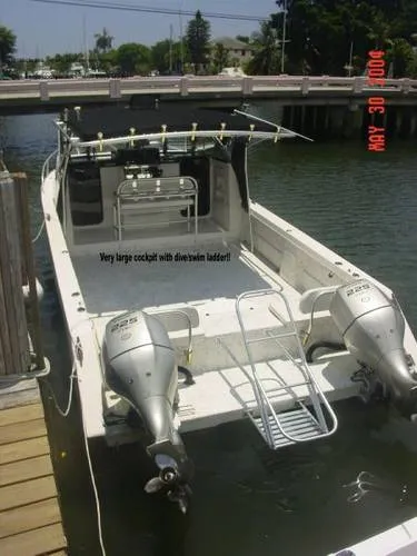 2001 Twin Vee Weekender