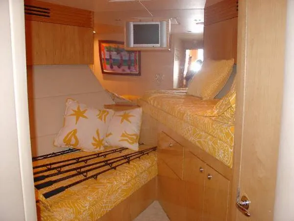 2002 Hatteras Convertible