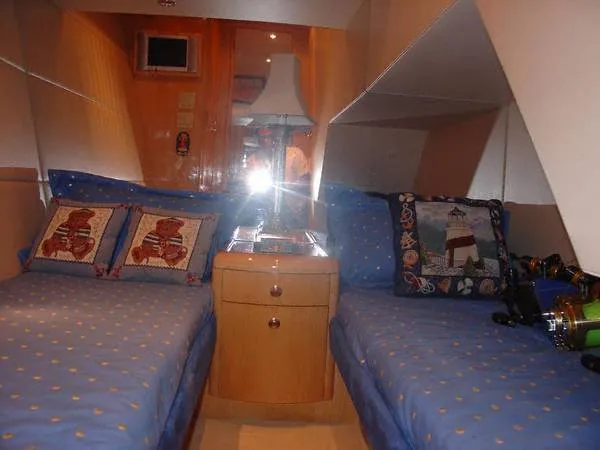 2002 Hatteras Convertible