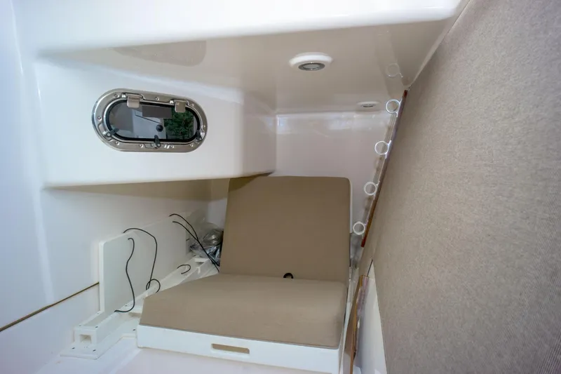 2017 Pursuit DC 325 Dual Console