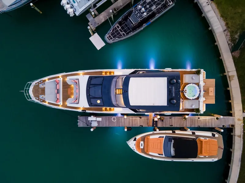 2020 Azimut 27 Metri