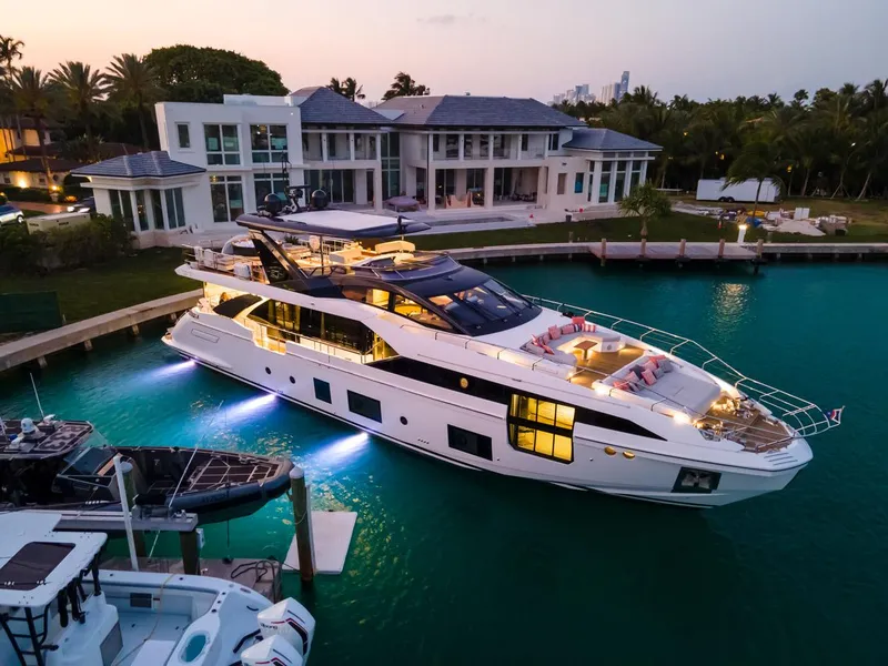 2020 Azimut 27 Metri