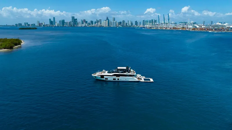 2020 Azimut 27 Metri