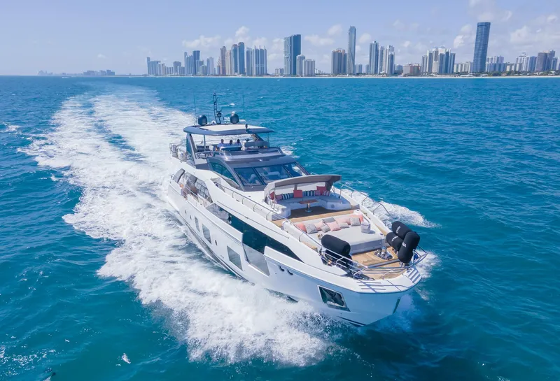2020 Azimut 27 Metri