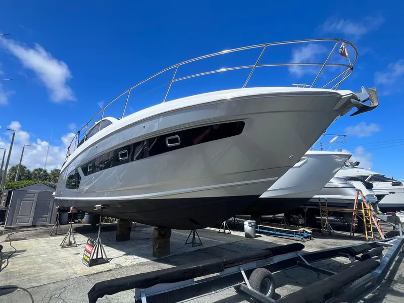 2016 Azimut Atlantis 43