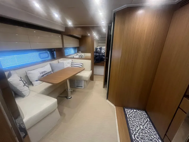 2016 Azimut Atlantis 43