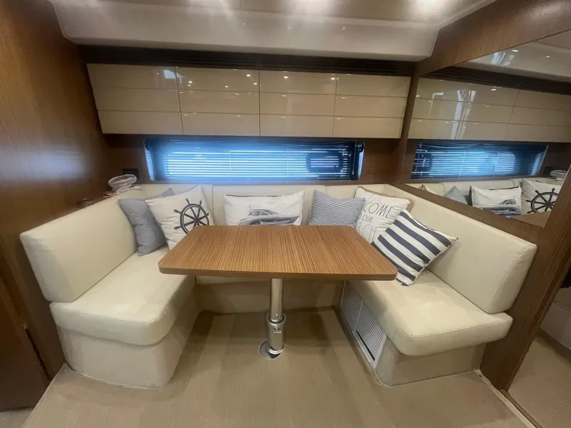 2016 Azimut Atlantis 43