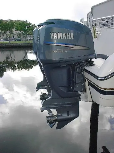 2003 Pursuit 3070 Offshore
