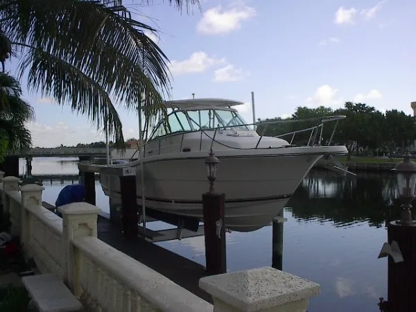 2003 Pursuit 3070 Offshore