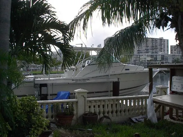 2003 Pursuit 3070 Offshore