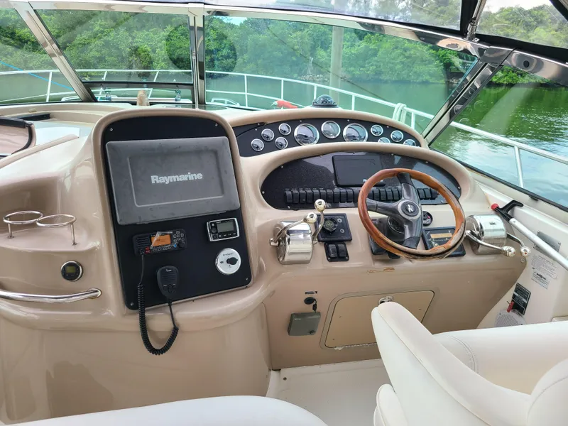 2002 Sea Ray 410 Sundancer