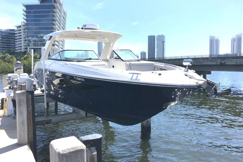 2021 Sea Ray SLX 350 Outboard