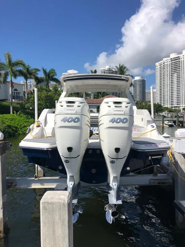 2021 Sea Ray SLX 350 Outboard