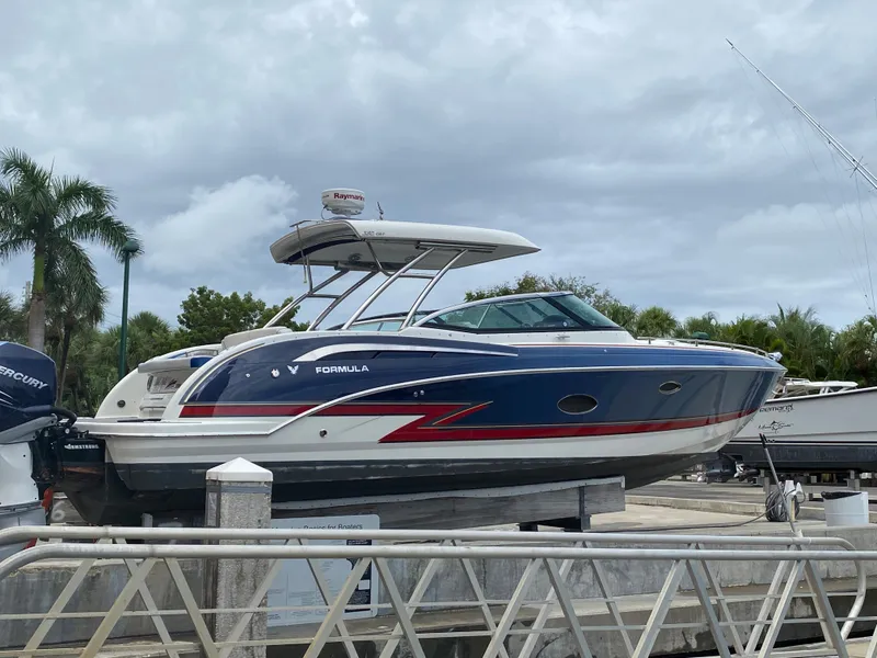 2017 Formula 350 CBR w/Outboards