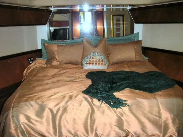 1998 Ferretti Yachts Motoryacht
