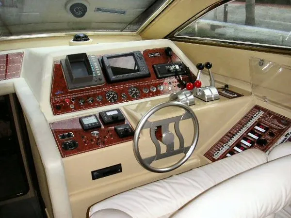 1998 Ferretti Yachts Motoryacht