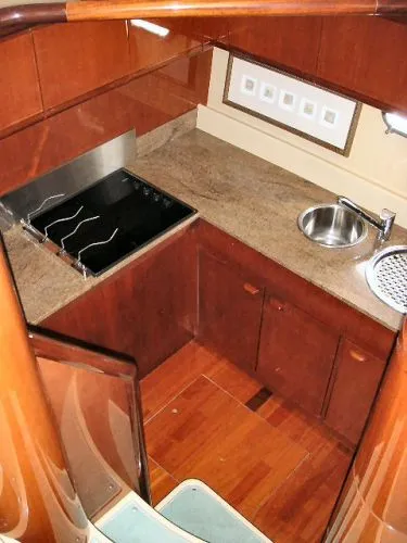 1998 Ferretti Yachts Motoryacht