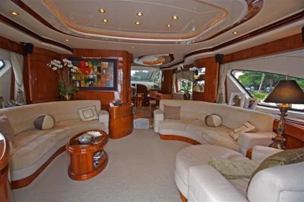 2003 Azimut 80 Carat