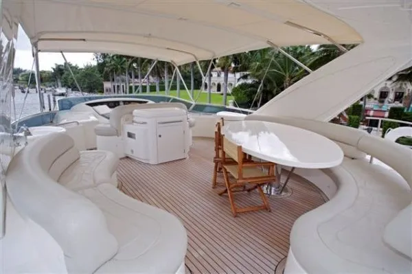 2003 Azimut 80 Carat