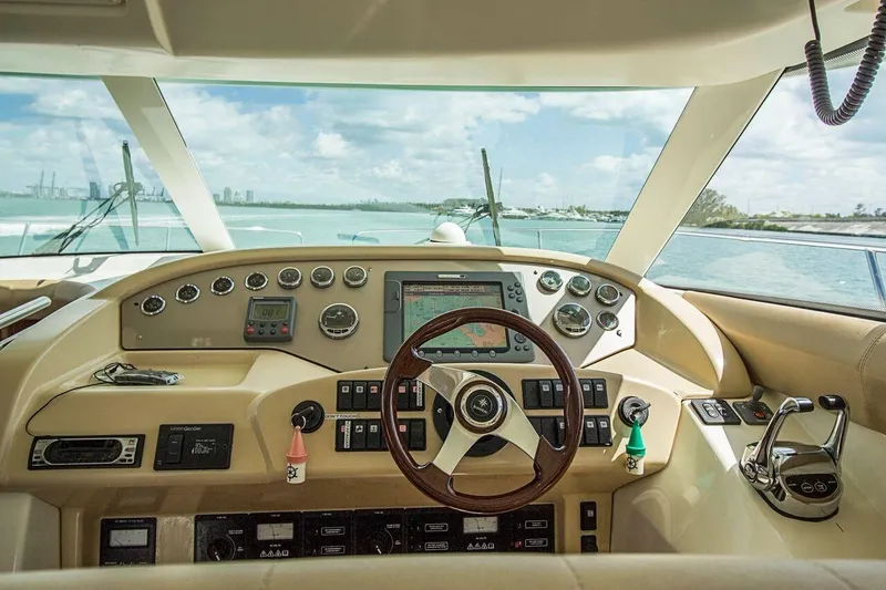 2007 Prestige Jeanneau 42 Fly