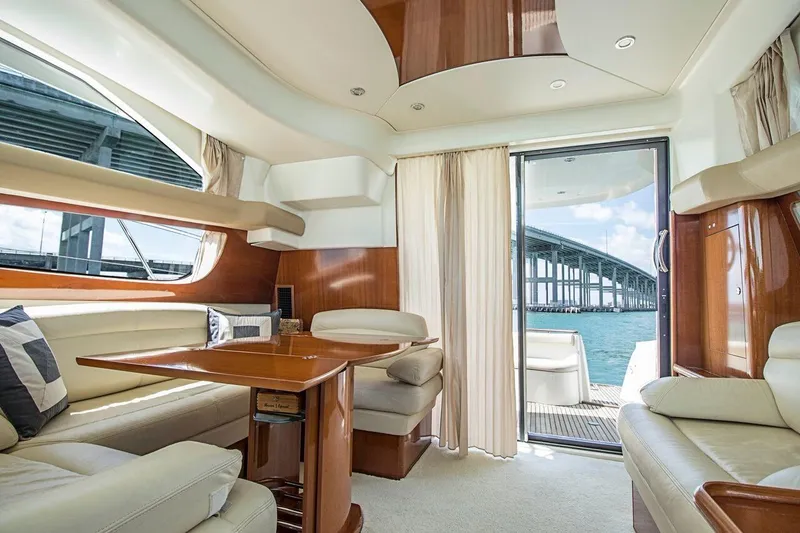 2007 Prestige Jeanneau 42 Fly