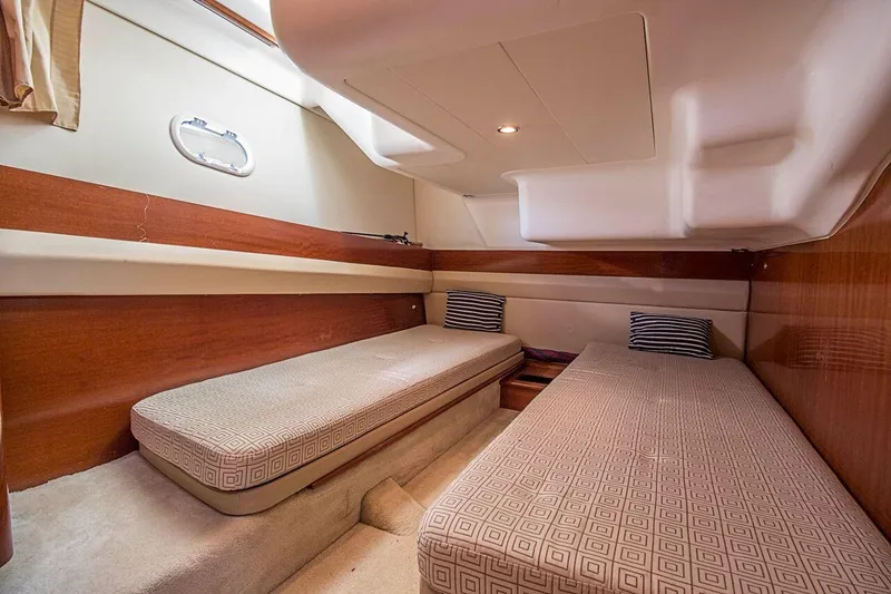 2007 Prestige Jeanneau 42 Fly