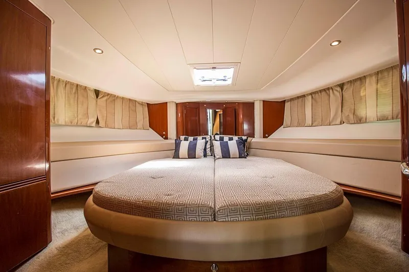 2007 Prestige Jeanneau 42 Fly