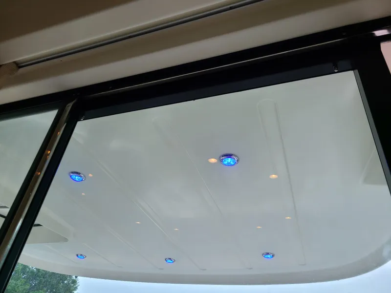 2007 Prestige Jeanneau 42 Fly