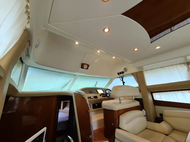 2007 Prestige Jeanneau 42 Fly