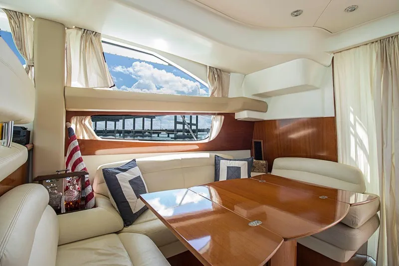 2007 Prestige Jeanneau 42 Fly