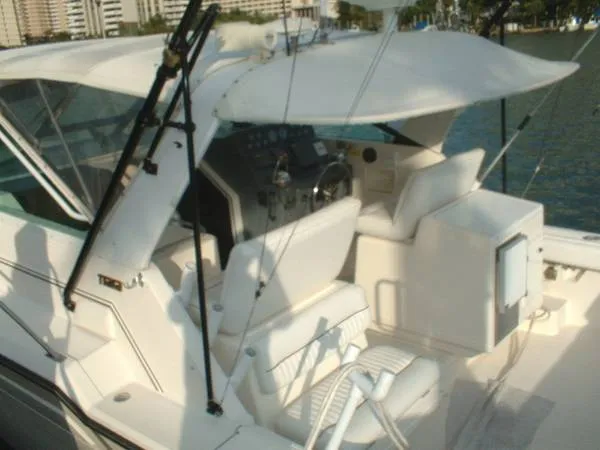 1996 Tiara Yachts 3300 Open